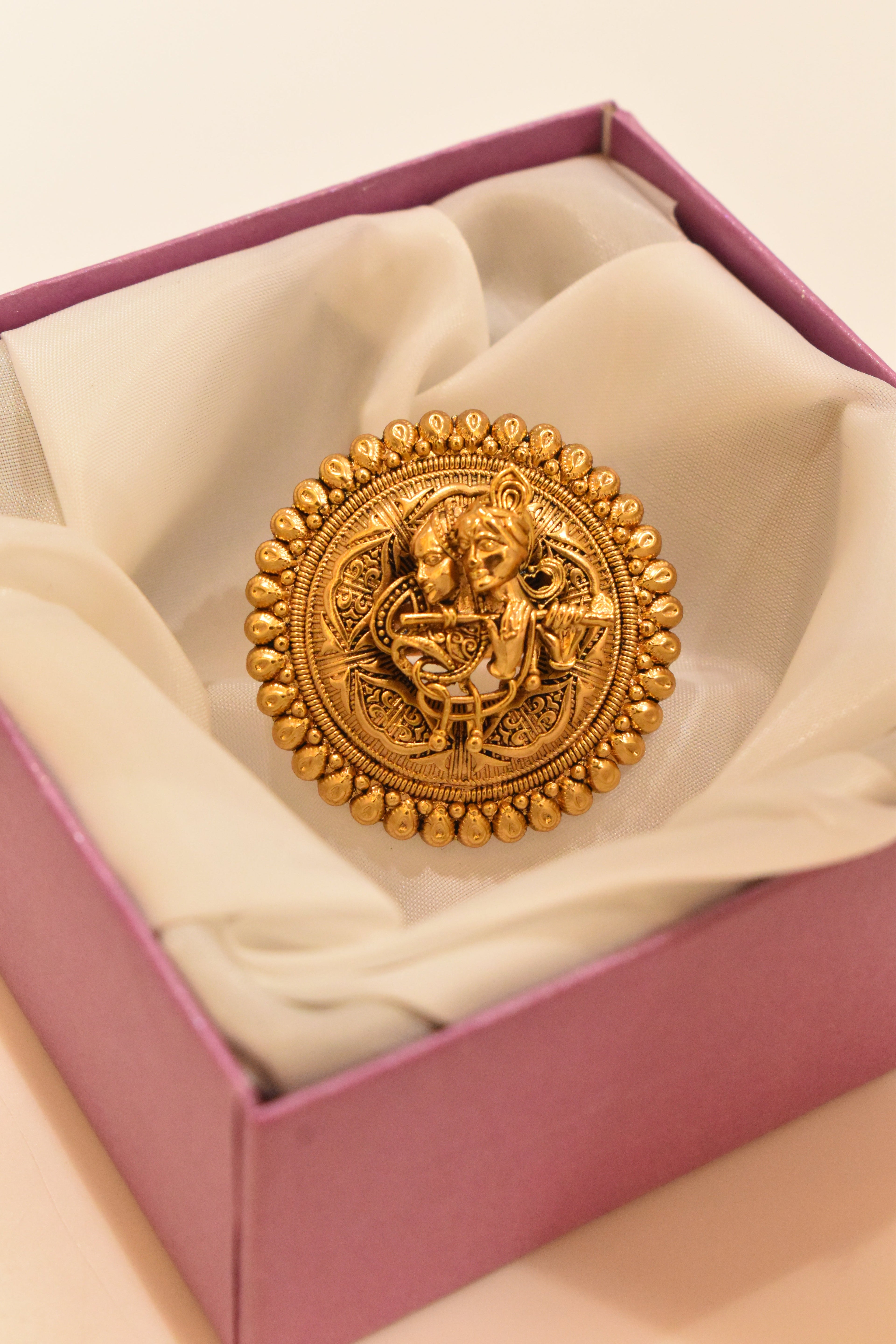 Beautiful Radha Krishna Golden Ring