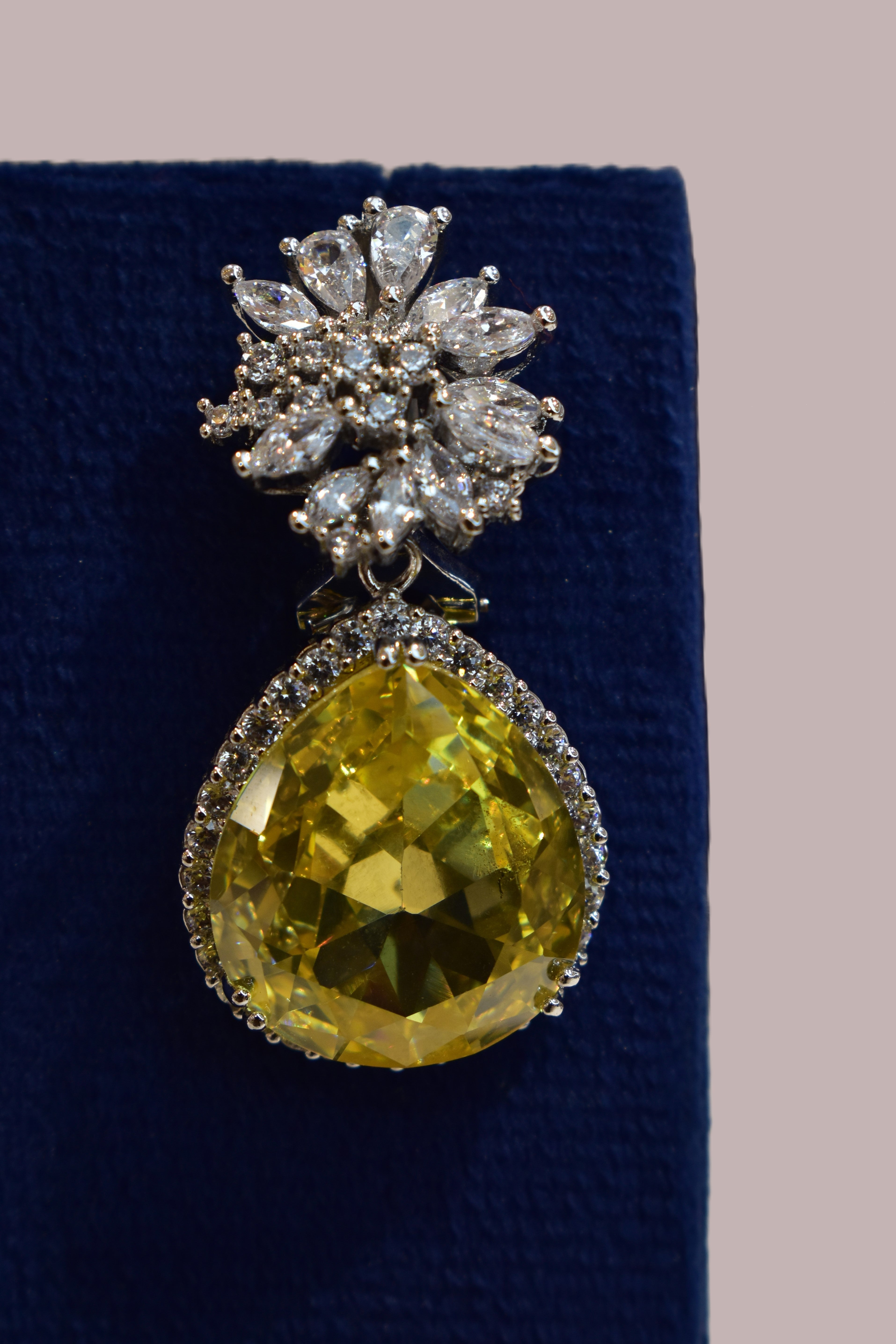 AD Yellow Stone Earings