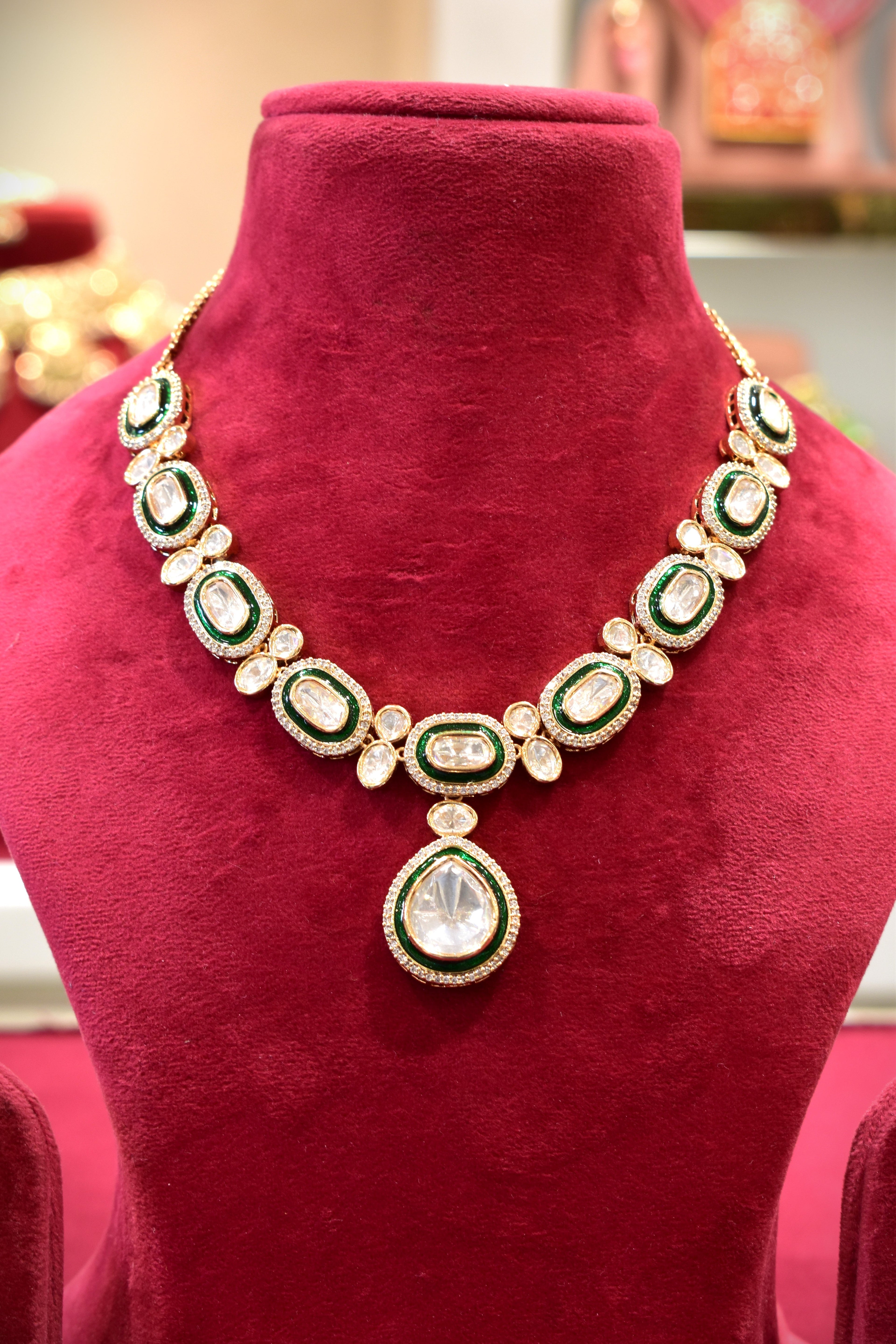 Kundan Drop Dark Green Necklace