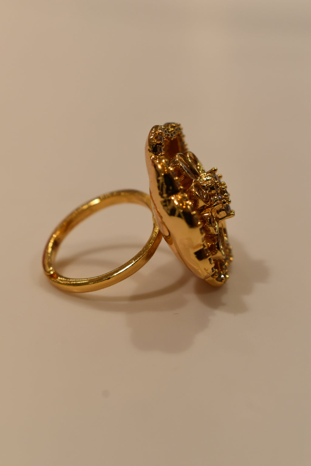 Beautiful Orange Kundan Work Ring